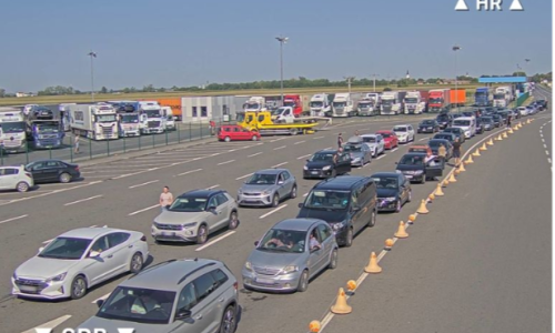 Pojačan promet na svim cestama, na A1 prometna nesreća