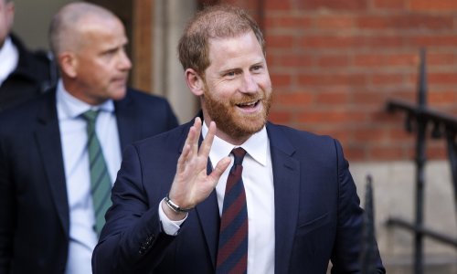 Princ Harry stiže u Veliku Britaniju, a poznat je i razlog dolaska