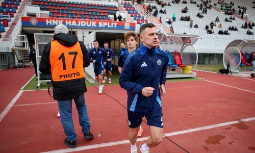 Start iz noćne more za Uremovića, nakon 15 minuta dobio crveni; Kawasaki razbijen