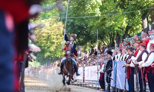 310. Sinjska alka u tijeku, Bulj kaže da ga je razočarao državni vrh: 'Zvao sam i Sanadera'
