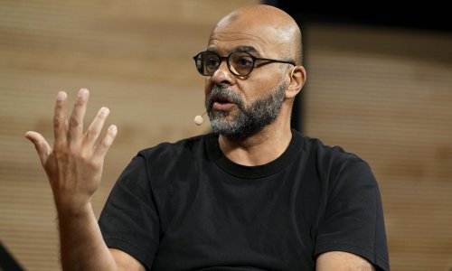 Bivši Googleov direktor upozorava: AI distopija stiže već 2027.