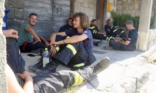 Vatrogasci su u Trilju branili i konje: Kod Jesenica je bilo najteže, dežurali su cijelu noć