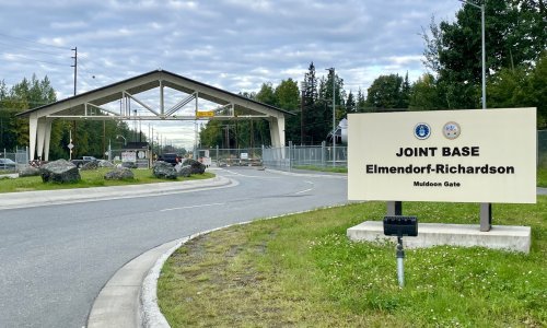 Poznato gdje će se susresti Trump i Putin: Evo što znamo o snijegom okupanoj bazi na Aljasci