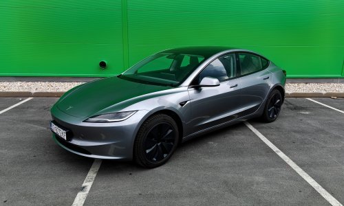 Vozili smo Teslu Model 3 Long Range RWD: Referentni globalni električni model s produženim dometom do 700 km