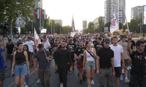 Započeli novi prosvjedi u Srbiji, zasad sve protječe mirno