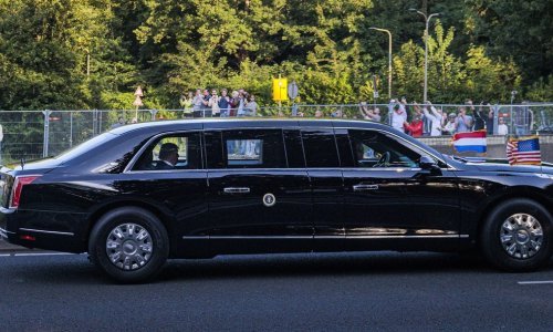 Trump je Putina provozao u predsjedničkoj limuzini: Evo što znamo o blindiranoj 'Zvijeri'