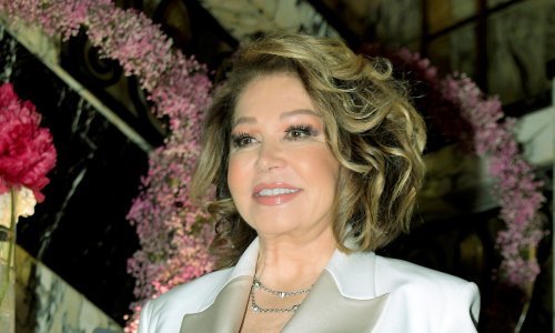 Rođendanska kraljica: Neda Ukraden oduševila mladolikim izgledom na poseban dan