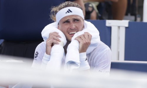 Bizarne scene! Zverev jedva stoji na nogama, a Alcaraz tuče tri dvostruke pogreške zaredom
