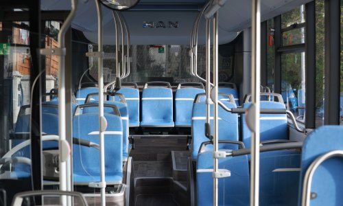 V Zagrebu 73-letnik napadel voznika avtobusa ZET in žalil policiste