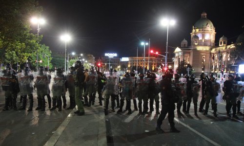 Spremaju se kontra prosvjedi u Srbiji: SNS-ove pristaše izlaze na ulice 50 gradova