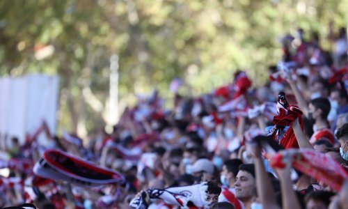 Navijači Rayo Vallecana umjesto u Mađarskoj završili na Farskim Otocima