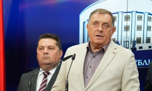 Zbog dojave o bombi odgođena važna sjednica parlamenta Republike Srpske