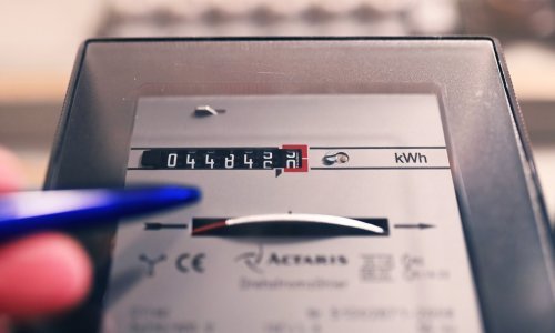 Znate li koliko energije troše vaši upiti Googleovoj i Mistralovoj umjetnoj inteligenciji?