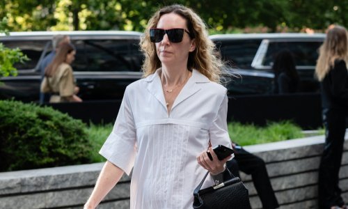 Pristaje svakoj dobi: Ova haljina s polica Zare s razlogom je jedna od najprodavanijih