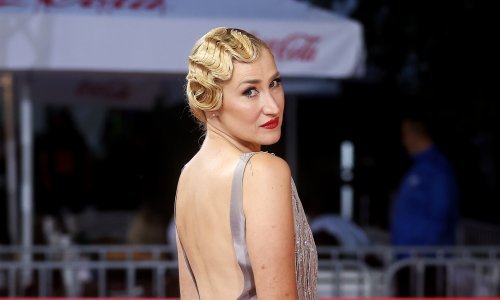 Domaća glumica otkrila zašto je crvenim tepihom prošetala bosonoga