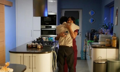 Nije lako biti žena između posla i obitelji, a ova serija na HRT-u to iskreno prikazuje