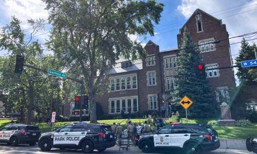 Pucnjava u katoličkoj školi u Minneapolisu: Ubijeno dvoje djece, oko 20 ozlijeđenih