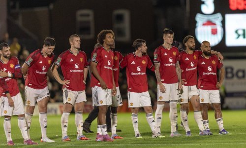 Nakon epske blamaže navijači Uniteda traže čistku: 'Tu trojicu ostavite da pješače kući. Sramota su za klub!