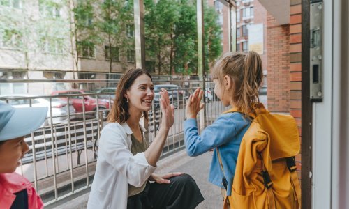 Roditelji u Hrvatskoj su se modernizirali - torbe, pernice i bilježnice dostavlja im Wolt