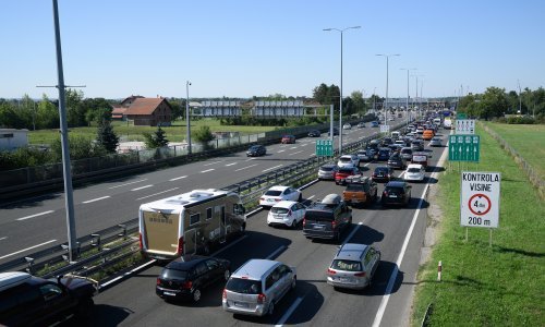 Pojačan promet: Čini se da turistička sezona još ne jenjava