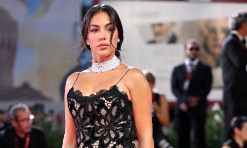 Pratili su je mnogi pogledi: Georgina Rodriguez u čipkastom izdanju izazvala pomutnju