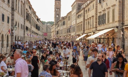 Zbrajaju se rezultati sezone: Gosti više sjede na skalinima nego u restoranima!