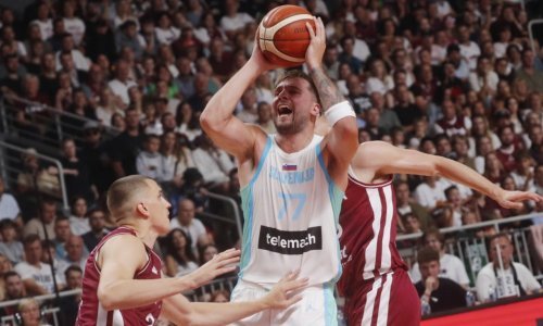 Sjajni Luka Dončić 'odvukao' Slovence do osmine finala Eurobasketa