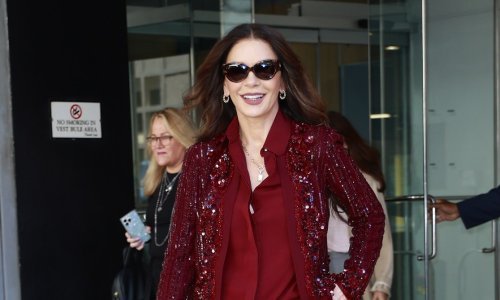 Neki je nisu prepoznali: Catherine Zeta-Jones ne prestaje iznenađivati izgledom