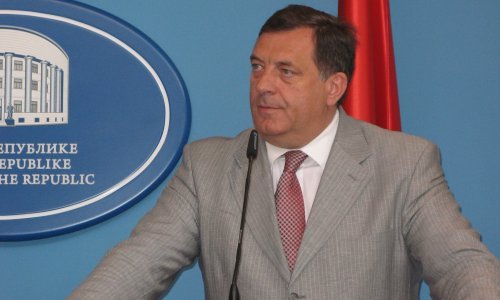 Dodik okončao štrajk željezničara pa ih pozvao u kavanu na piće