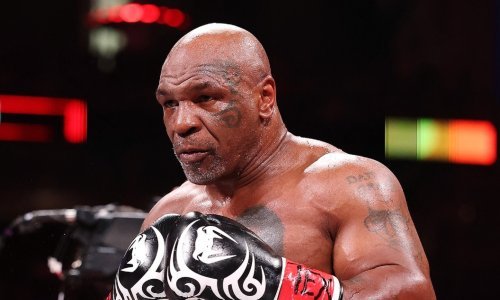 Mike Tyson ponovno u ringu, a protivnik mu je nikad poraženi prvak
