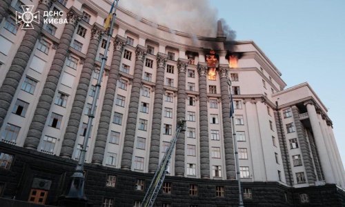 Krvava noć u Kijevu: Prvi puta od početka rata pogođena zgrada vlade u Kijevu. U napadu poginulo dijete