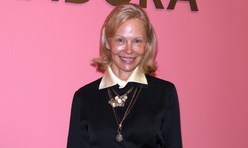 Pamela Anderson najavila povratak hit cipela zbog kojih noge izgledaju tako duge