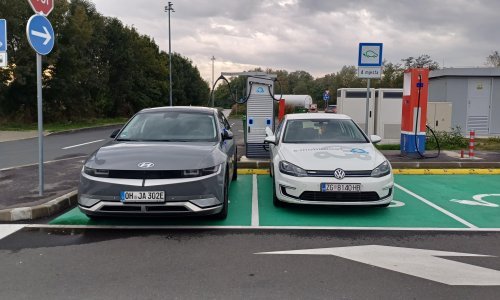 Putujete električnim autom na more? Evo gdje i kako puniti bez stresa