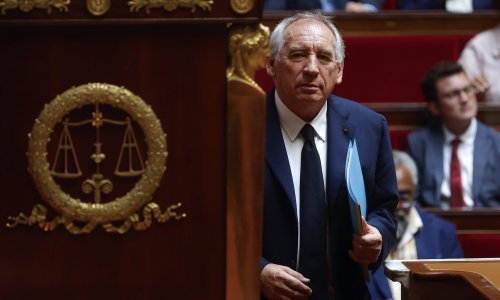 Bayrou predao ostavku Macronu koji brzo mora izabrati novog premijera