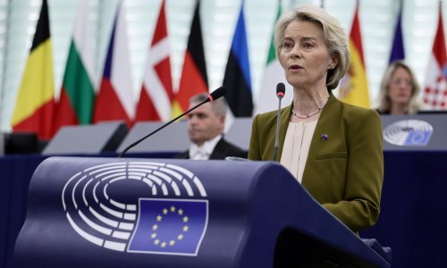 Europska krajnja desnica i ljevica traže opoziv von der Leyen