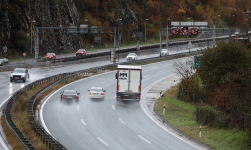 HAK: Prometna nesreća na A6 u tunelu Tuhobić, u smjeru Rijeke