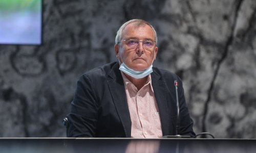 Krunoslav Capak posve je promijenio imidž: Pogledajte kako izgleda danas