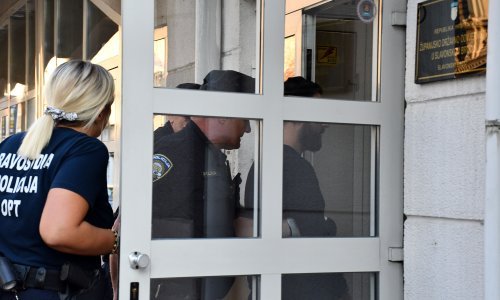 Roditelji djevojčice preminule od teških opeklina idu u pritvor kako ne bi pobjegli u Srbiju