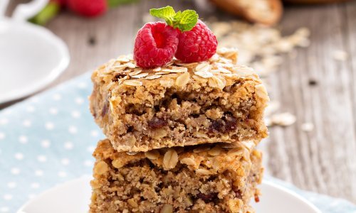 Zdravo i bez šećera: Sočan, mirisan i tako jednostavan recept za zobeni kolač