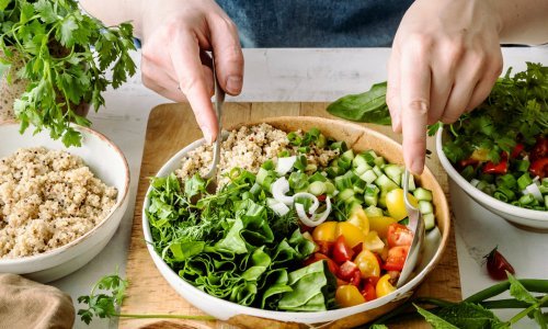 Ovi 'zdravi' proizvodi su bacanje novaca: Obećavaju usporavanje starenja i mršavljenje, ali...