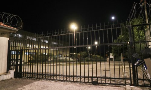 Krijumčari migranata završili u splitskom istražnom zatvoru