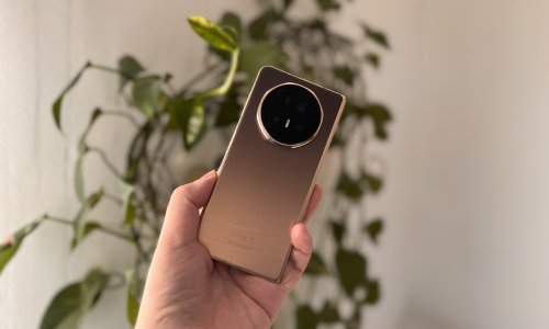 Tanki preklopnik impresivne konstrukcije: Testirali smo Honor Magic V5