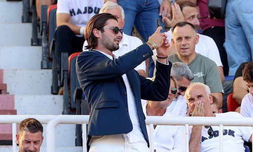 Iznenađenje na tribinama: Šime Elez stigao na derbi Hajduk–Dinamo