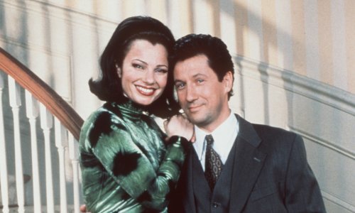 Bio je pravi srcolomac: Kako danas izgleda zgodni Mr. Sheffield iz serije 'Dadilja'?