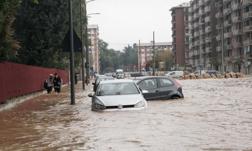 VIDEO Olujno nevrijeme poplavilo ceste na sjeveru Italije