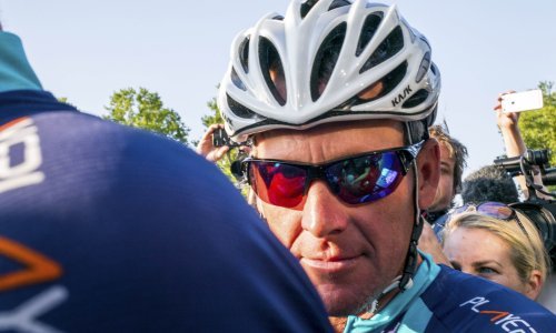 Osramoćeni Lance Armstrong se vratio na Tour!