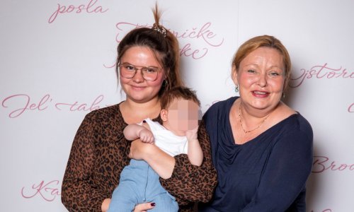 Najslađi trio: Ksenija Marinković ne krije kako uživa u najljepšoj ulozi - onoj bake