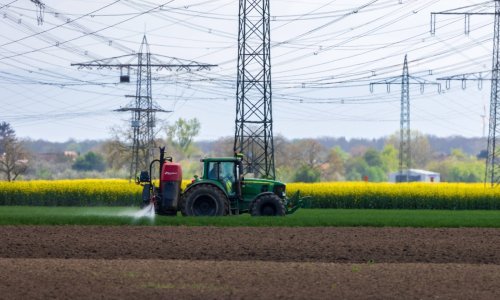 Europska komisija popustila pod pritiskom industrije: I dalje dopušta trgovanje opasnim pesticidima