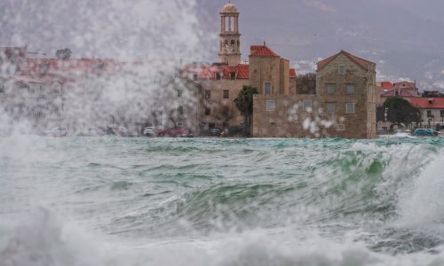 Izdan crveni meteoalarm za jednu regiju: Vrijeme će biti izuzetno opasno