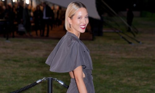 Lijepa princeza ukrala show u jednoj od najzanimljivijih kreacija u 'dosadnoj' boji